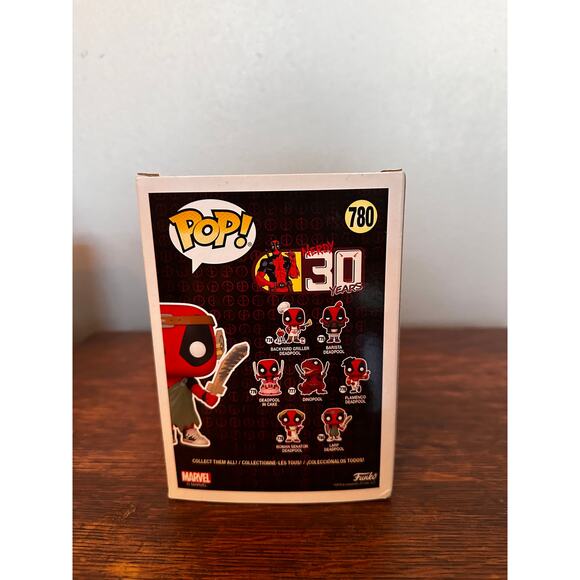 Funko 780 Marvel's Larp Deadpool - Picture 3 of 6